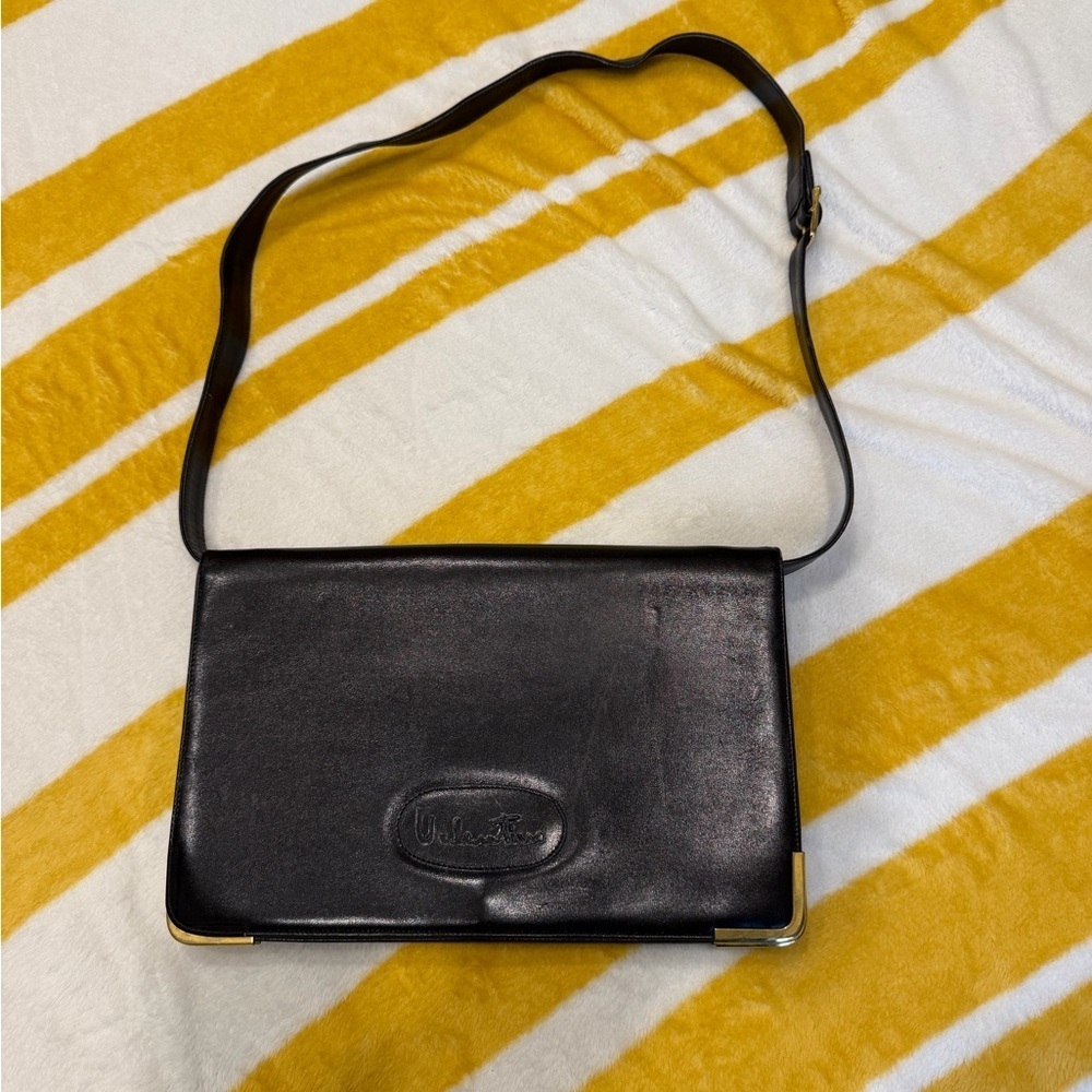Mario Valentinoโ Black Leather Messenger Bag